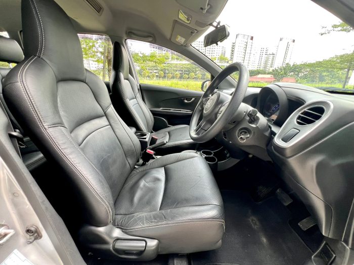 Honda Mobilio 1.5A RS i-VTEC Luxe - Image 9